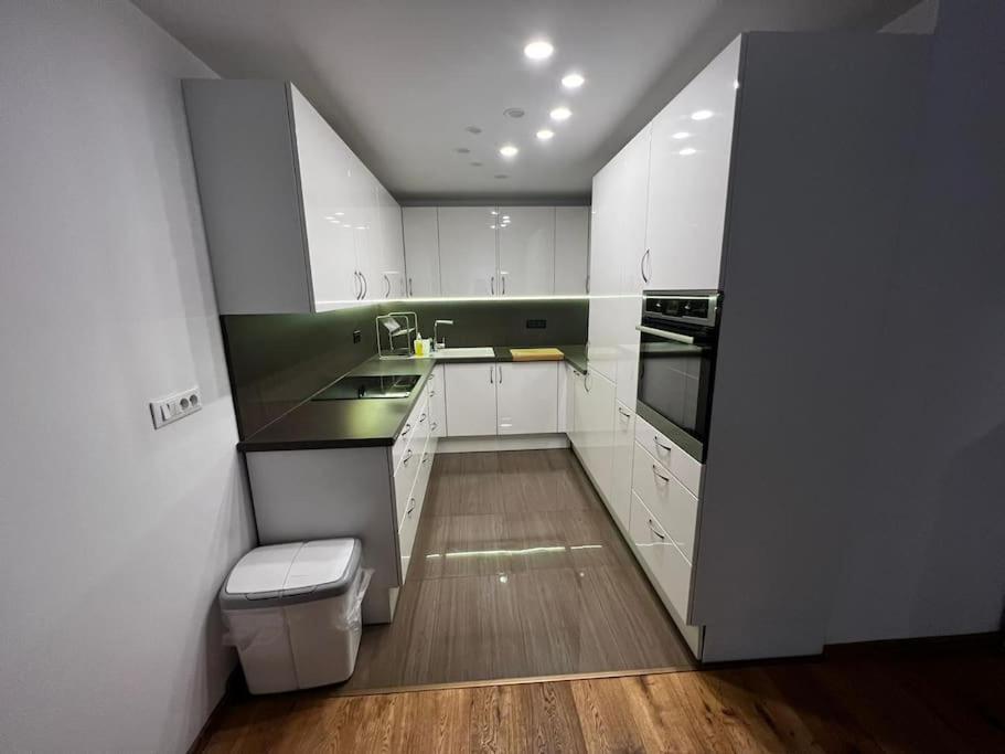 Porec, Tolle 3 Zi-WHG, sehr ZENTRAL, TOP Zustand! Exterior foto